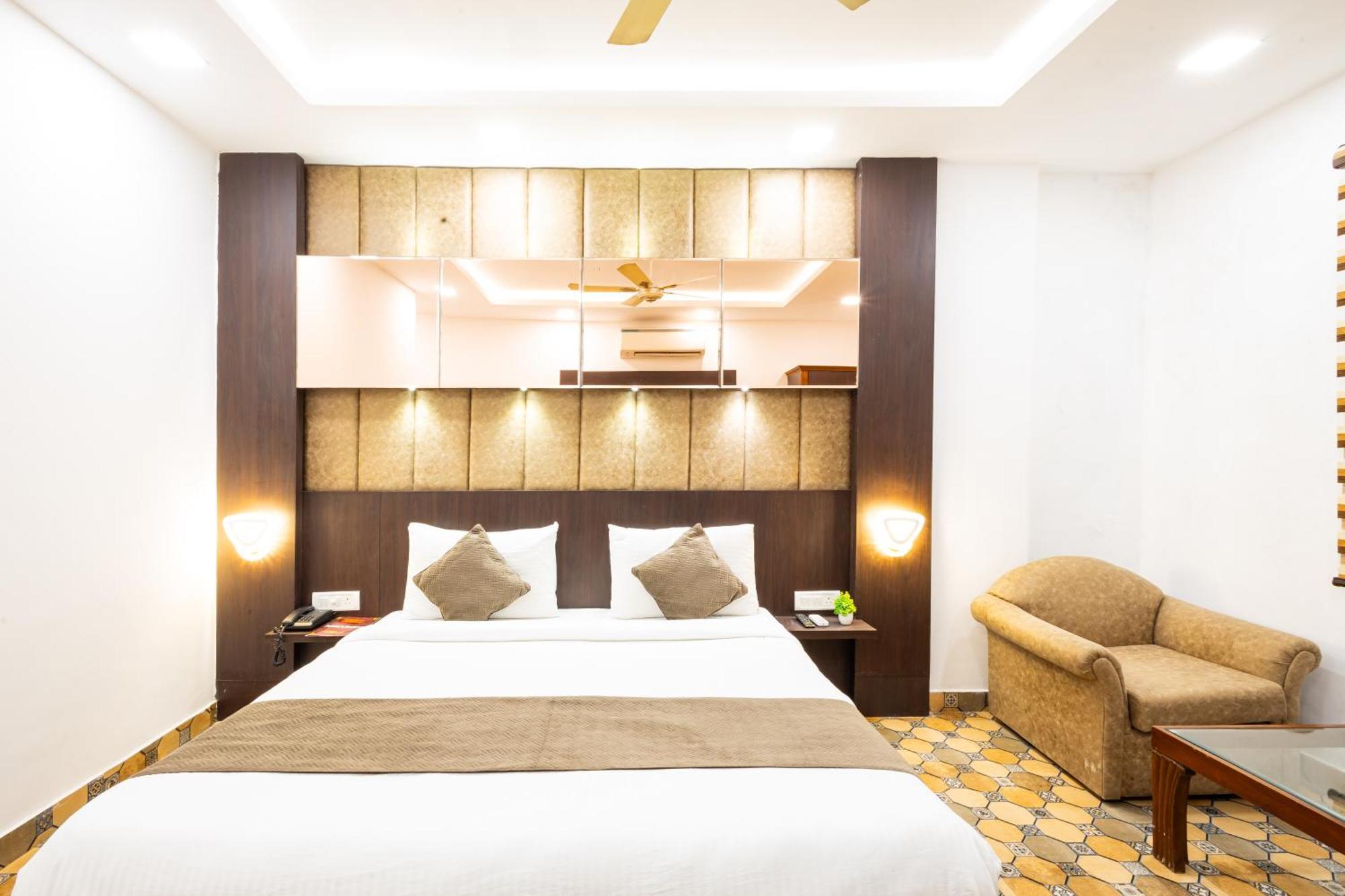 Hotel Panickers Residency - Ajmal Khan Market Near Karol Bagh Metro Dillí Exteriér fotografie