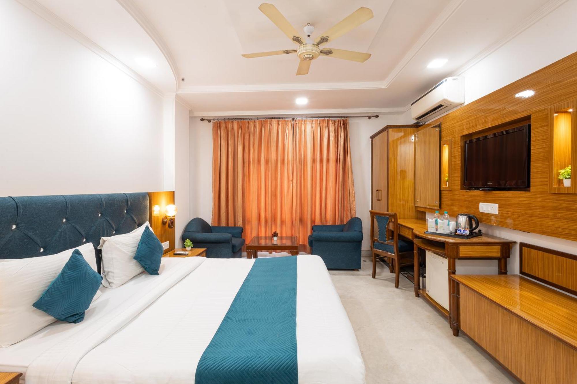 Hotel Panickers Residency - Ajmal Khan Market Near Karol Bagh Metro Dillí Exteriér fotografie