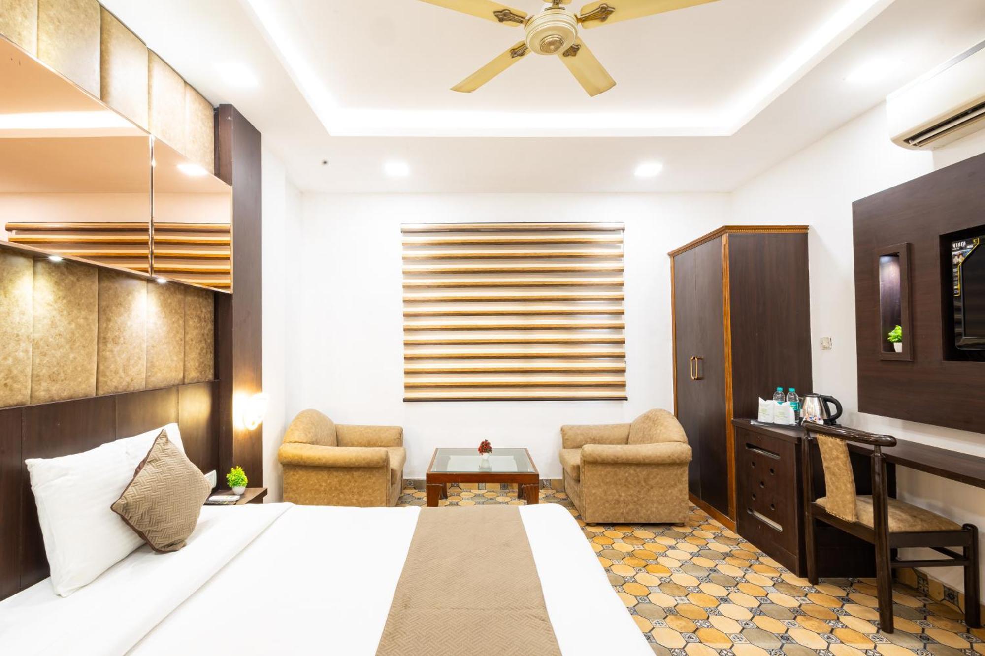 Hotel Panickers Residency - Ajmal Khan Market Near Karol Bagh Metro Dillí Exteriér fotografie