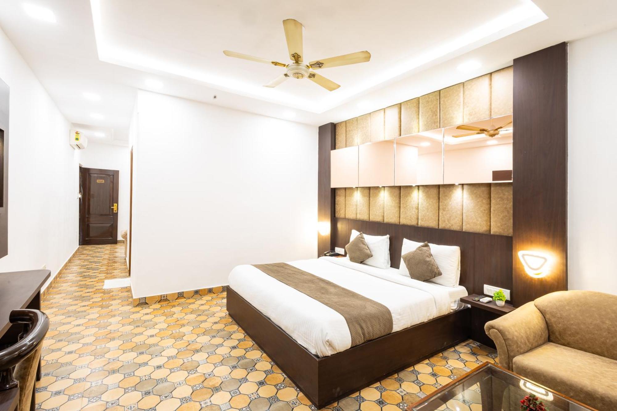 Hotel Panickers Residency - Ajmal Khan Market Near Karol Bagh Metro Dillí Exteriér fotografie
